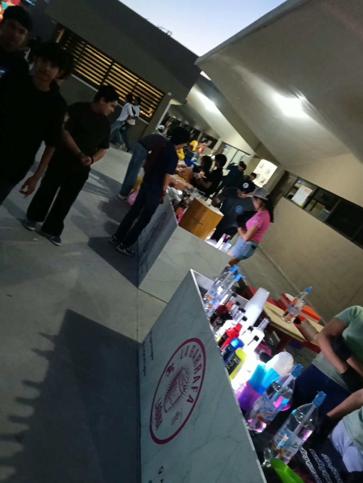 Barra de La Garrafa en evento nocturno